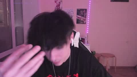 Snapshot of stralght_twinks chatting on December 21, 5:29 pm Ray online show from December 21, 5:29 pm