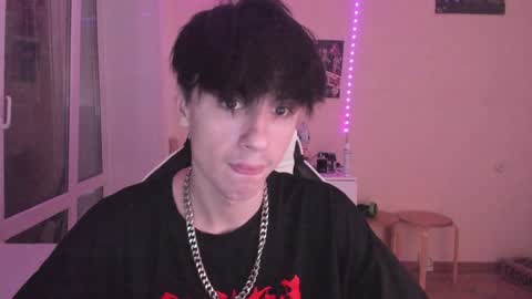 Snapshot of stralght_twinks chatting on December 30, 4:53 am Ray online show from December 30, 4:53 am