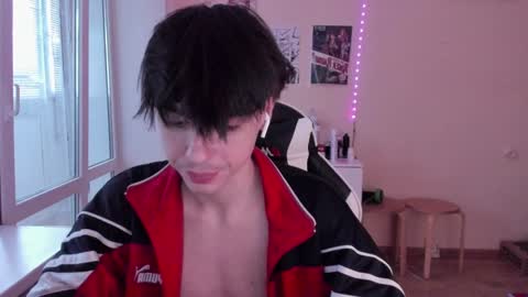 Snapshot of stralght_twinks chatting on January 8, 8:06 am Ray online show from January 8, 8:06 am