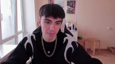 Snapshot of stralght_twinks chatting on January 13, 10:47 am Ray online show from January 13, 10:47 am