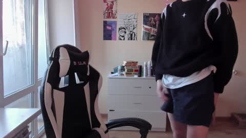 Snapshot of stralght_twinks chatting on January 18, 12:36 pm Ray online show from January 18, 12:36 pm