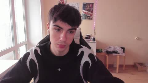 Snapshot of stralght_twinks chatting on January 21, 11:56 am Ray online show from January 21, 11:56 am