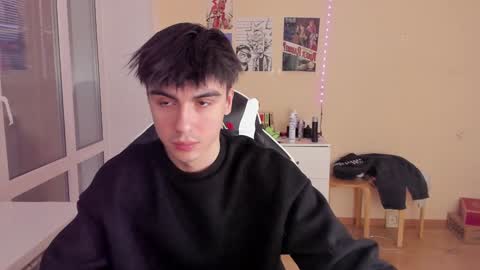 Snapshot of stralght_twinks chatting on February 6, 2:48 pm Ray online show from February 6, 2:48 pm