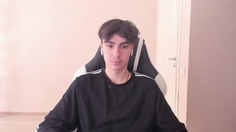 Snapshot of stralght_twinks chatting on September 11, 8:14 am Ray online show from September 11, 8:14 am