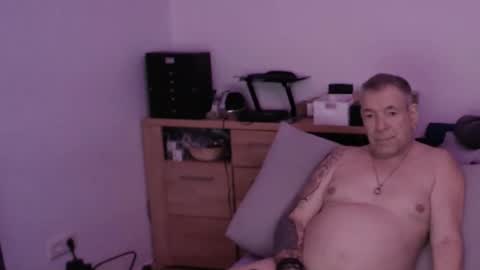 Stranger online show from February 10, 9:30 pm