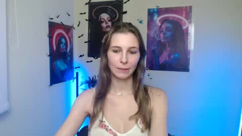 Amalia online show from December 5, 2:03 pm