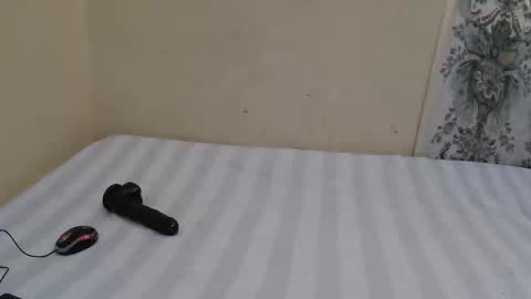 Snapshot of strangerdanger_2 chatting on May 1, 10:42 am strangerdanger_2 online show from May 1, 10:42 am