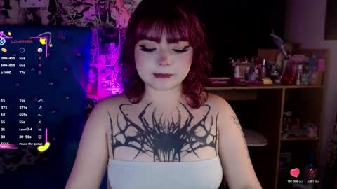 Snapshot of strangergirlxxx chatting on November 6, 10:38 am Carla Independent model online show from November 6, 10:38 am