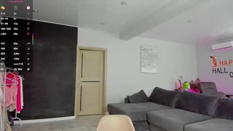 Laura online show from October 6, 4:43 am