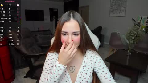 Laura online show from November 15, 12:41 am