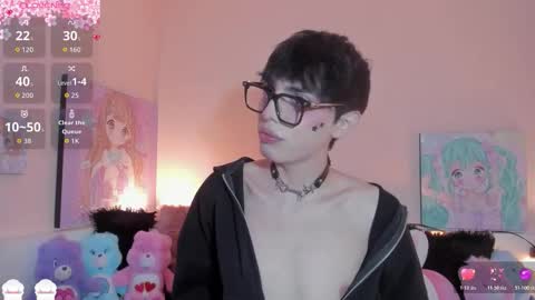 strawberry_kitty_ online show from February 22, 4:13 am