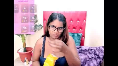 Snapshot of strawberry_lipz chatting on September 18, 6:37 am strawberry_lipz online show from September 18, 6:37 am