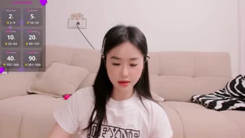 strawberry_loveee online show from November 1, 4:14 am