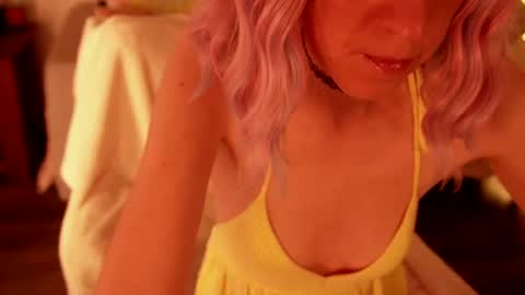 Snapshot of strawberryemma chatting on July 26, 9:32 pm Strawberry Emma online show from July 26, 9:32 pm