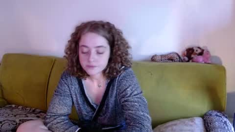 Snapshot of strawberrylotsacake chatting on October 23, 3:44 pm Strawberrylotsacake online show from October 23, 3:44 pm