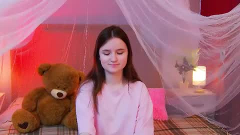 Snapshot of strawbunnybite chatting on May 22, 2:44 pm Bunny online show from May 22, 2:44 pm