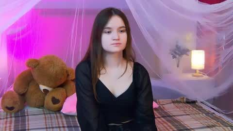 Snapshot of strawbunnybite chatting on May 23, 2:54 pm Bunny online show from May 23, 2:54 pm
