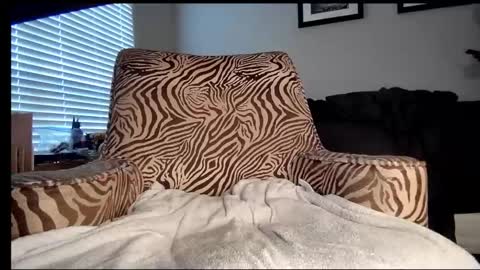 Snapshot of stricked chatting on September 16, 2:51 pm JVCKRABBIT online show from September 16, 2:51 pm