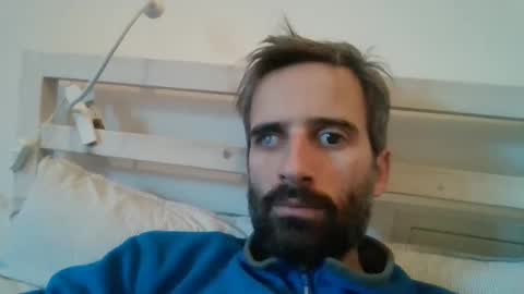 Snapshot of stroke1 chatting on December 20, 7:44 am stroke1 online show from December 20, 7:44 am