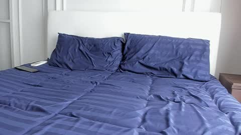 Strong Arni online show from December 14, 4:40 am