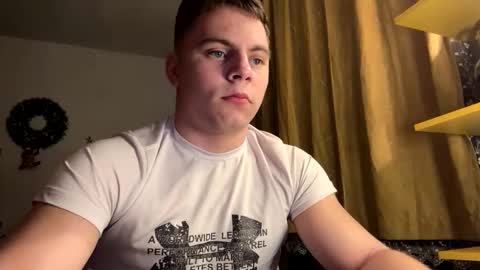 Snapshot of strong_baby chatting on January 12, 10:37 pm Strong Baby online show from January 12, 10:37 pm