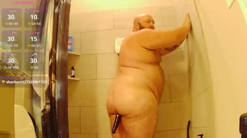 strong_bear89 online show from April 29, 6:36 pm