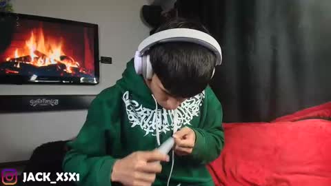 Snapshot of strong_jackxxx chatting on November 8, 3:39 am Daddy Jack online show from November 8, 3:39 am