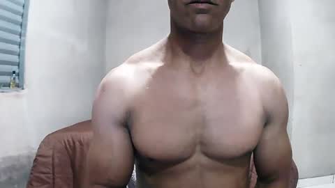 Snapshot of strongdaddyfantastic chatting on July 20, 10:56 pm strongdaddyfantastic online show from July 20, 10:56 pm