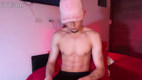 stronghardlatino online show from December 16, 2:49 am