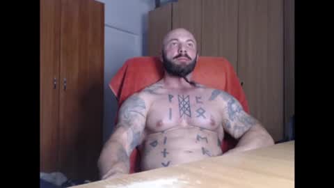 Snapshot of strongivan chatting on July 26, 5:42 pm StrongIvan online show from July 26, 5:42 pm