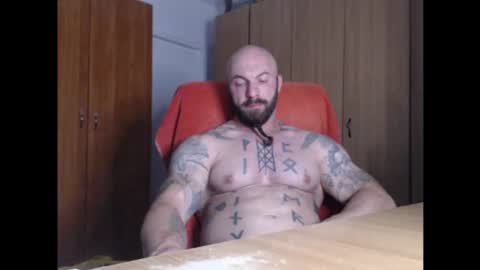 Snapshot of strongivan chatting on July 28, 6:20 pm StrongIvan online show from July 28, 6:20 pm