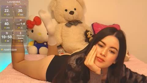 Snapshot of sttrawberry chatting on December 15, 12:59 am sttrawberry online show from December 15, 12:59 am