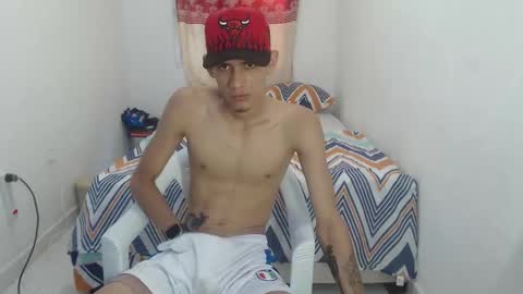 stuart_17 online show from October 22, 3:45 pm
