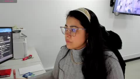 Snapshot of studcb_ chatting on July 23, 9:35 pm studcb_ online show from July 23, 9:35 pm