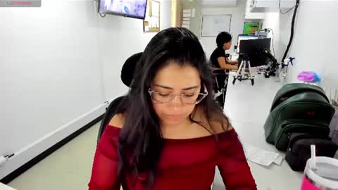 Snapshot of studcb_ chatting on July 29, 9:57 pm studcb_ online show from July 29, 9:57 pm