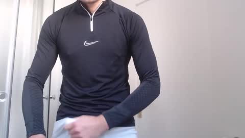 Stud From Paris online show from January 6, 11:47 am