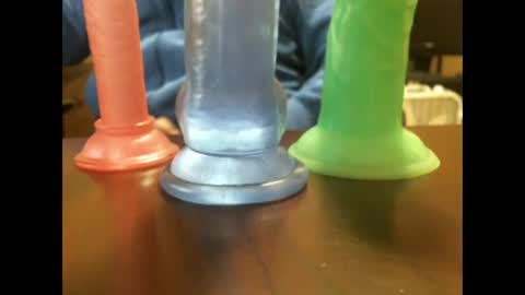 Snapshot of studinto chatting on January 11, 10:40 am BadBrad online show from January 11, 10:40 am