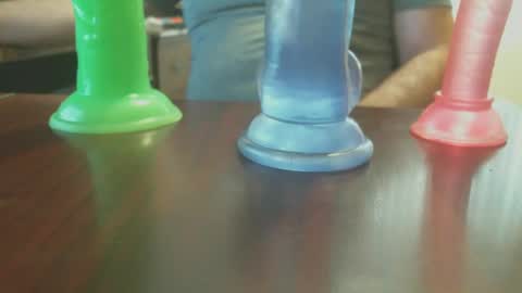 Snapshot of studinto chatting on February 17, 1:53 pm BadBrad online show from February 17, 1:53 pm