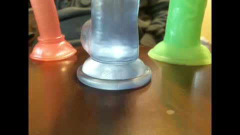 Snapshot of studinto chatting on February 18, 9:53 pm BadBrad online show from February 18, 9:53 pm