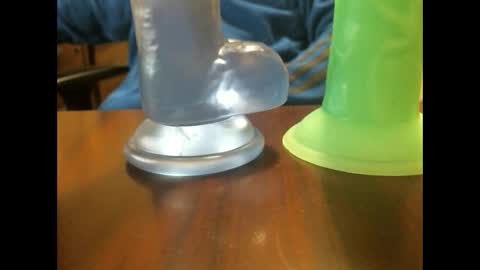 Snapshot of studinto chatting on March 8, 5:07 am BadBrad online show from March 8, 5:07 am