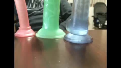 Snapshot of studinto chatting on November 2, 6:38 am BadBrad online show from November 2, 6:38 am