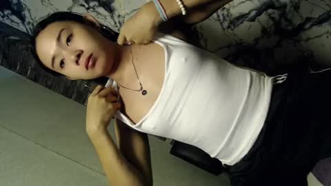 stunning_andrea69 online show from July 12, 11:07 pm