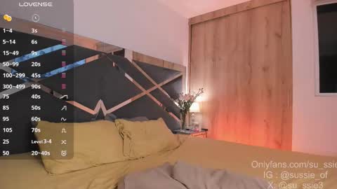 su_ssie online show from March 4, 2:50 am