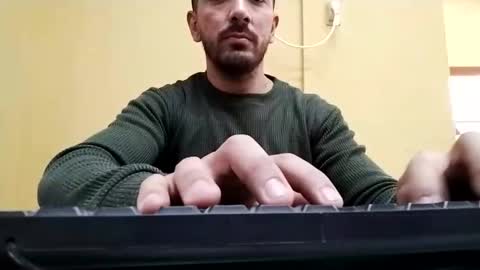 Snapshot of suaber_ chatting on October 27, 2:21 pm suaber_ online show from October 27, 2:21 pm