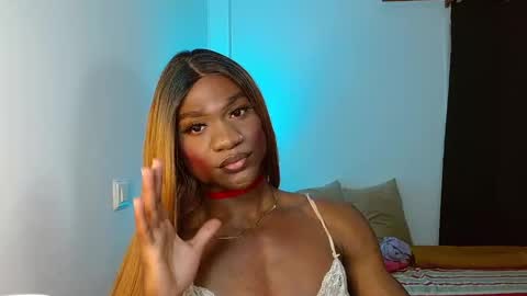 Snapshot of suannyklatten_ chatting on March 5, 11:49 am Suanny Klatten It is my account independent online show from March 5, 11:49 am