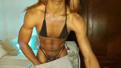 Snapshot of suannyklatten_ chatting on February 24, 3:43 pm Suanny Klatten It is my account independent online show from February 24, 3:43 pm