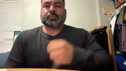 Snapshot of suavecito67 chatting on January 27, 8:40 am suavecito67 online show from January 27, 8:40 am