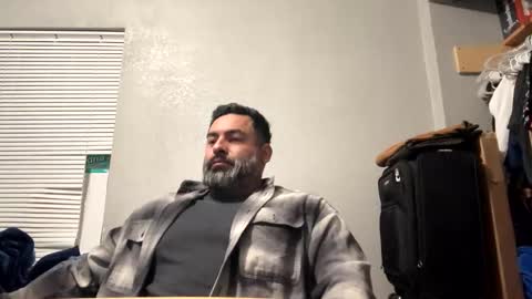 Snapshot of suavecito67 chatting on February 8, 2:27 pm suavecito67 online show from February 8, 2:27 pm