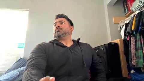 Snapshot of suavecito67 chatting on March 9, 7:37 pm suavecito67 online show from March 9, 7:37 pm