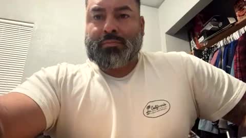 Snapshot of suavecito67 chatting on November 14, 3:38 am suavecito67 online show from November 14, 3:38 am